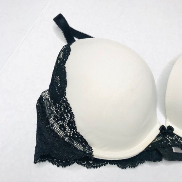 𝅺victoria’s Secret Ivory & Black Lace Push … - Picture 3 of 10